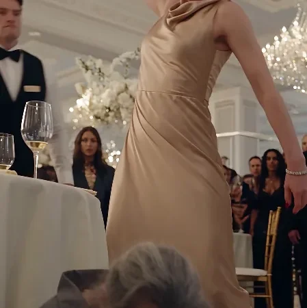 The Busboy Caught a Developer’s Heiress Before She Could Smash a Glass Decanter Over a Trembling Dishwasher